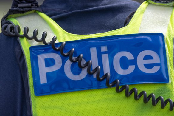 A new report shows Aboriginal, African, Middle Eastern and Pacific Island communities account for a disproportionate number of searches and interactions involving force by Victoria Police.