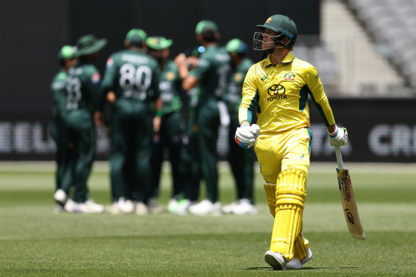 Jake Fraser-McGurk was dismissed for seven. 