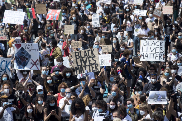 Protesters in Rome's Piazza del Popolo on Sunday.