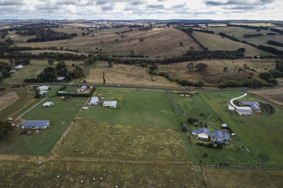 Residential properties across the road from the proposed gold mine.