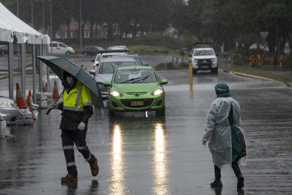 The rainy Histopath drive-through COVID-19 testing clinic at Maroubra on Tuesday morning.