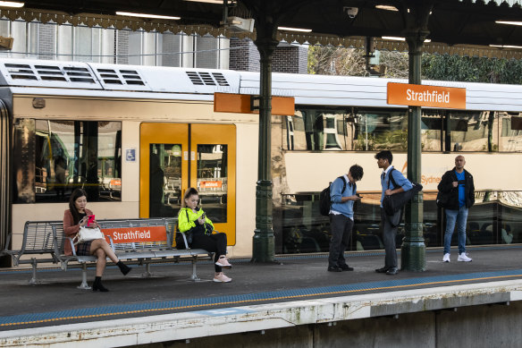 Sydney’s rail network is at risk of further disruptions due to a shortage of signallers.