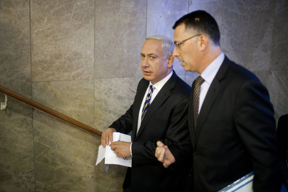 Gideon Sa’ar, right, with Israeli Prime Minister Benjamin Netanyahu.