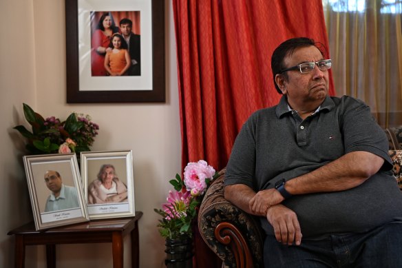 Sanjay Khanna with photos of his brother and mother, who recently died in India. His brother was an Australian citizen and died of COVID-19.