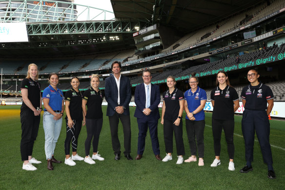 The new AFLW CBA will maintain list sizes at 30 players per club, meaning the league employs 540 AFLW players.