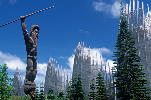 The ribbed steel and timber arrow-shaped towers of the Cultural Centre, inspired by traditional Kanak huts.