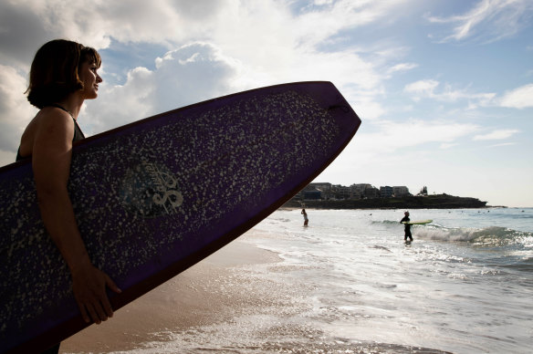 Lucy Small won a longboard surf competition at North Curl Curl over the weekend but received less than half the prize money of the men’s winner.