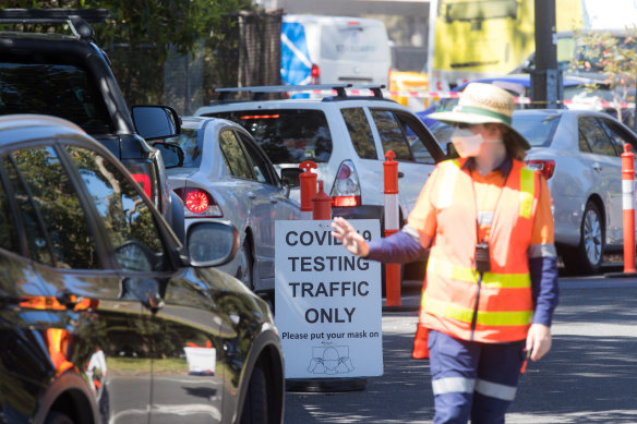 COVID testing queues at the Golf Course on Dendy Road, Brighton, in Victoria.