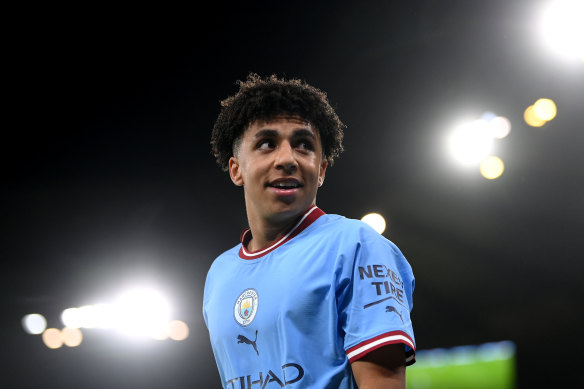 Rico Lewis became one of the youngest-ever scorers in the Champions League as Manchester City came from behind to beat Sevilla 3-1.