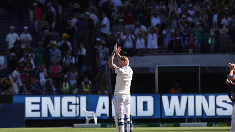 England celebrate first Test win on Australian soil in 15 years, hosts’ batting exposed