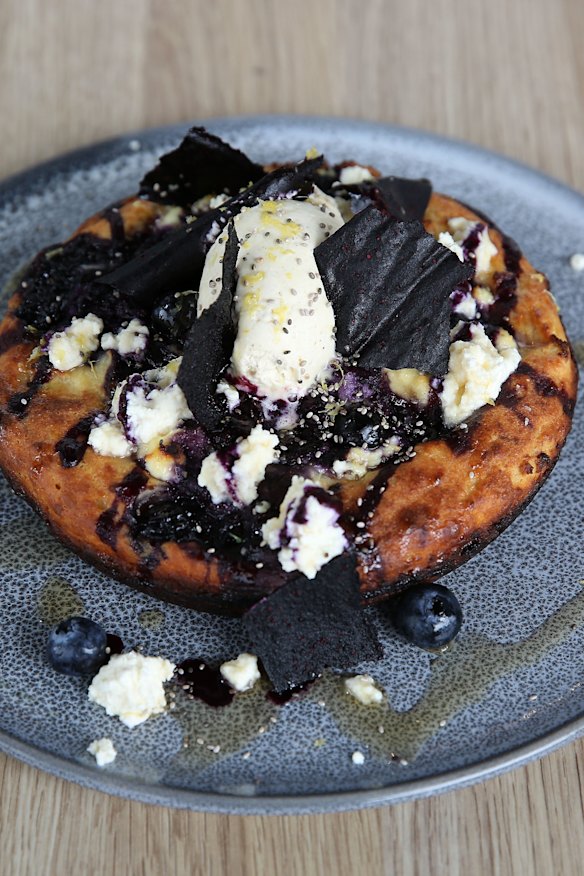 Buttermilk hot cakes.