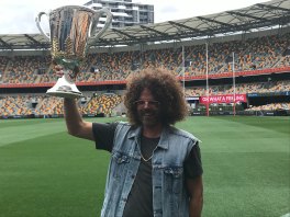 Andrew Stockdale will perform an orchestrated “Led Zeppelin-esque" version of Wolfmother's Joker and the Thief at the AFL grand final.