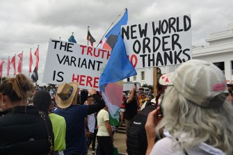 Crowds at the Convoy to Canberra rally at Old Parliament House.