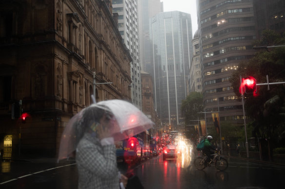 Sydney was hit by heavy rain. 