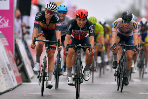 Caleb Ewan won the 185.8km first stage of the Tour de Wallonie, from Soignies to Templeuve, ahead of Sam Bennett and Tim Merlier. 