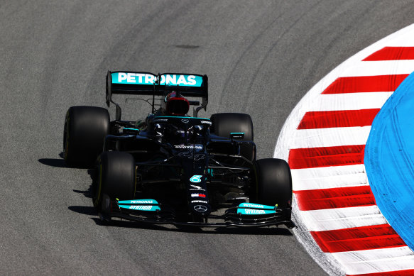 Lewis Hamilton drives his way to pole position for the 100th time.