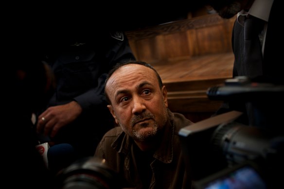 Marwan Barghouti muncul di pengadilan di Yerusalem pada tahun 2012.
