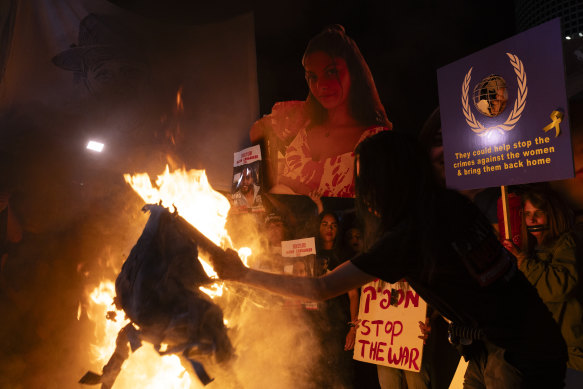 Israelis protest in Tel Aviv on Saturday against Prime Minister Benjamin Netanyahu and call for a deal to secure the release of hostages held by Hamas.