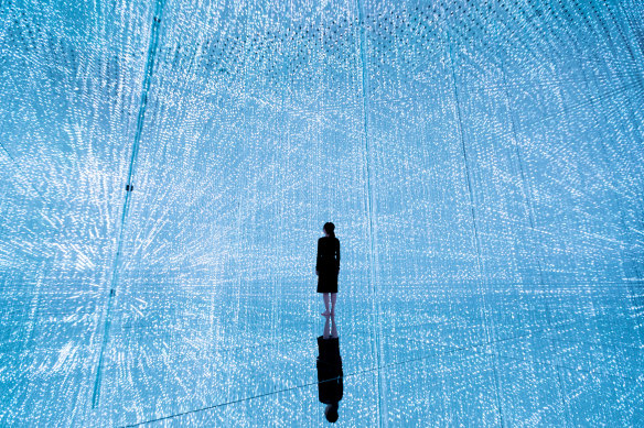 “The Infinite Crystal Universe,” an interactive installation of light sculpture.