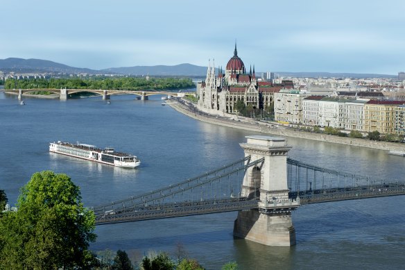 Cruising into Budapest.