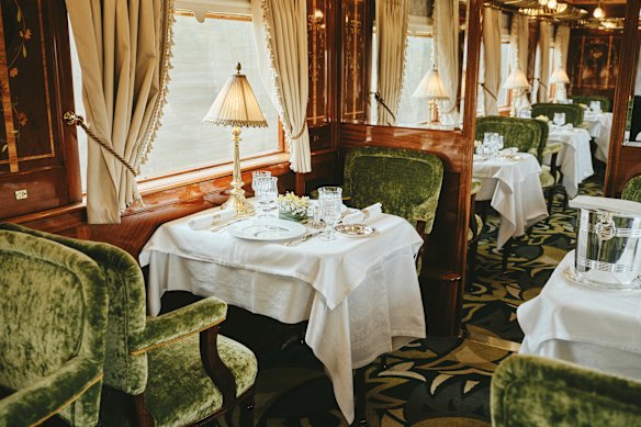 There are three dining cars.