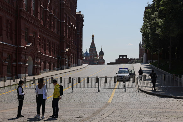 Moscow’s Red Square was closed on Sunday, but the military presence was otherwise greatly reduced compared to Saturday. 