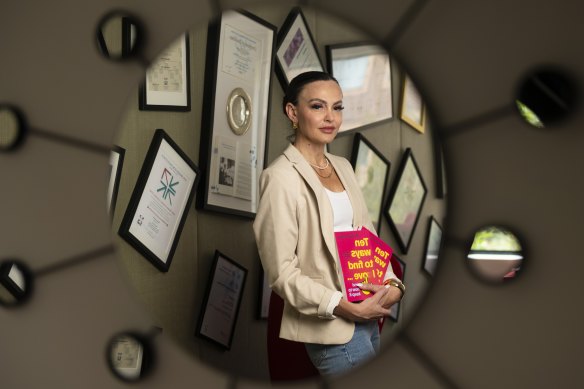 Dr Lisa Portolan is the author of a new book, 10 Ways to Find Love … and How to Keep It.