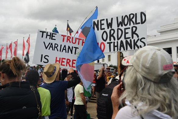 Crowds at the Convoy to Canberra rally at Old Parliament House.