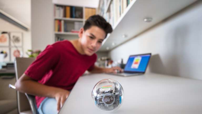 The Bolt's transparent body gives insight into what's happening inside.