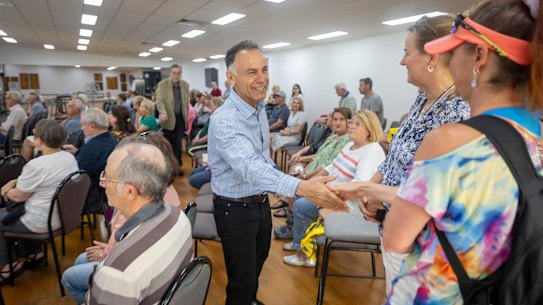 Opposition leader John Pesutto meets residents in Brighton on Sunday.