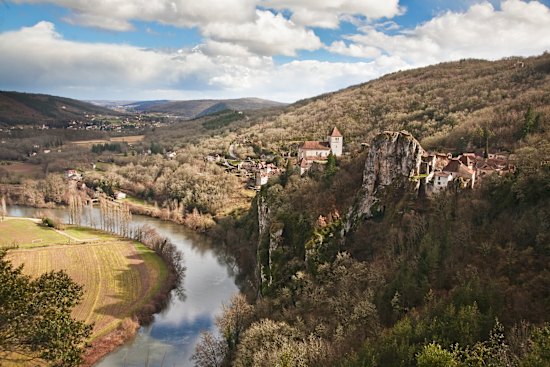   Located just south of the Dordogne region, the Lot is named after the river that slashes it from east to west.