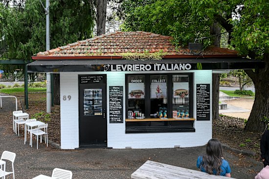 Levriero Italiano is a panini kiosk in Heidelberg.