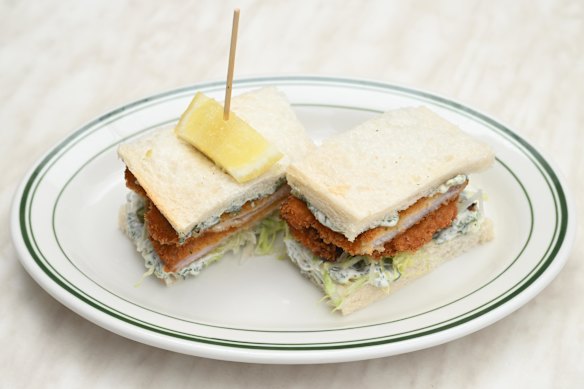 Fried chicken sandwich at Elster in Elsternwick.