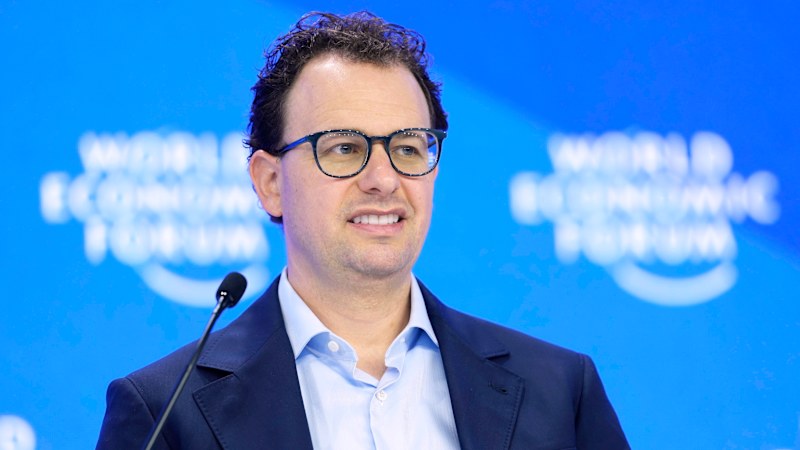 Brokers race to tap Australian retail investors for Anthropic IPO