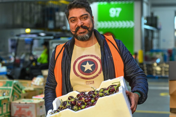 Pradeep Tiwari buying vegetables.