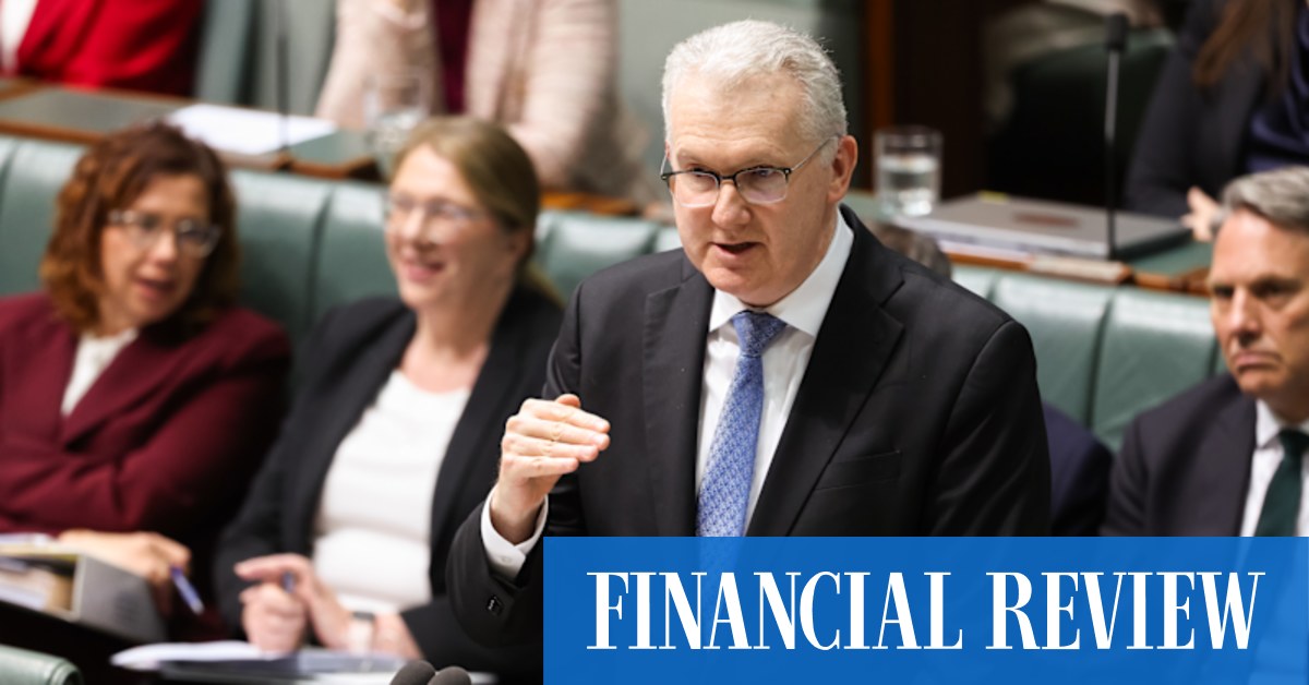 PM kills off plan to reduce refugee intake