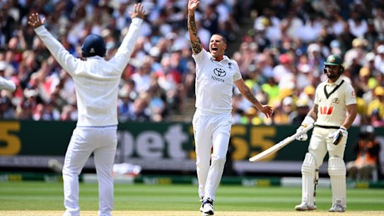 Brydon Carse appeals for a wicket.
