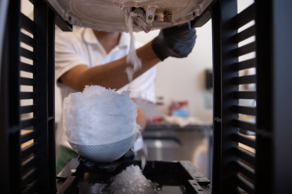 The Japanese ice shaving machine.