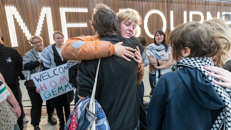 First Australian Gemma O’Toole arrives home as family demands answers from Israel, meeting with prime minister