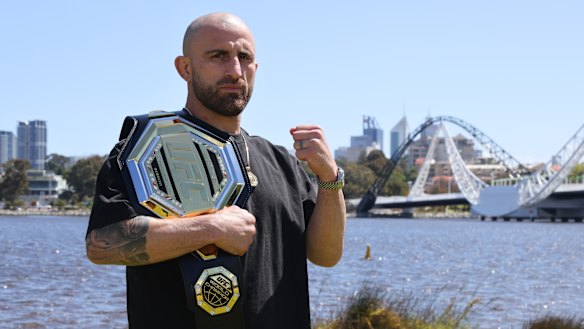 Featherweight champion Alex Volkanovski is closing in on a shot at the UFC lightweight title.