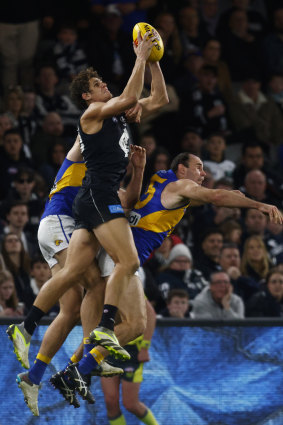 Charlie Curnow had another day out against West Coast, adding 10 goals to the nine he kicked against them earlier this season.