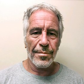 O falecido Jeffrey Epstein em 2017.