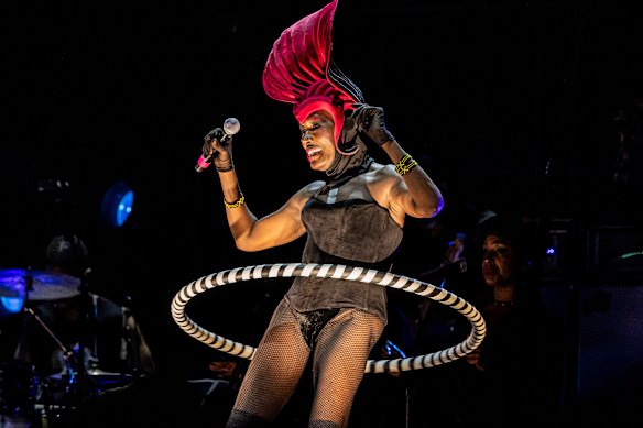 The hula-hoop still came out for Slave to the Rhythm. 