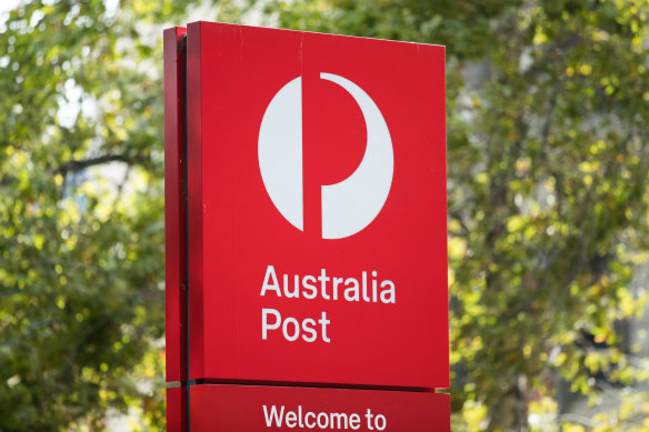 Under Australia’s regulatory framework, Australia Post is required to maintain 4000 post offices nationwide and 2500 in regional and rural areas. 
