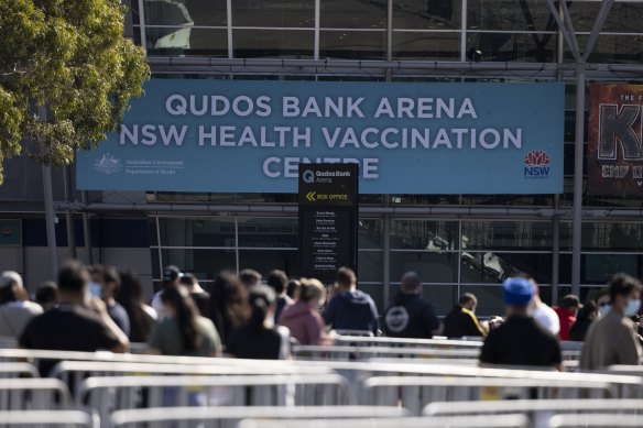 ADF at work outside the Qudos Bank Arena COVID-19 vaccination hub.
