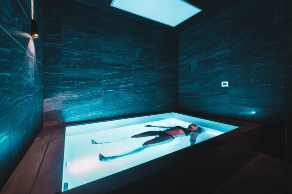 Flotation therapy is said to help reduce stress and anxiety, and immerse the body into deep relaxation.
