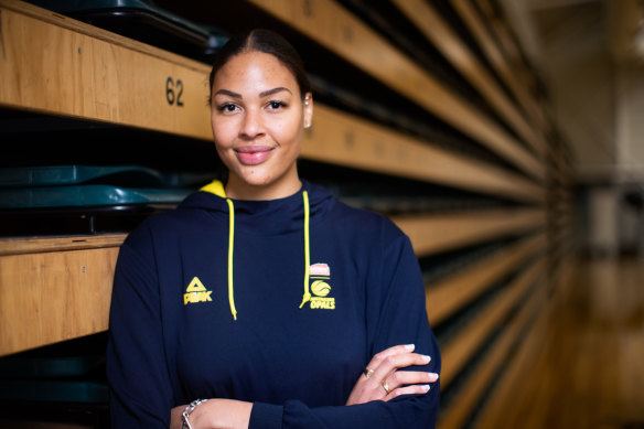 Australian Opals centre Liz Cambage will return to the WNBL with Southside Flyers.