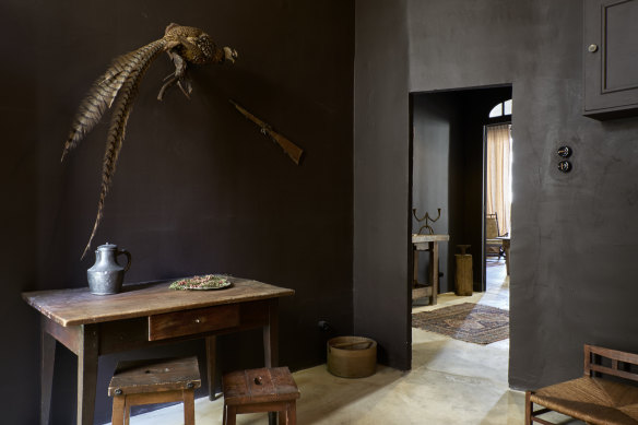 Step back in time – the apartment’s kitchen.