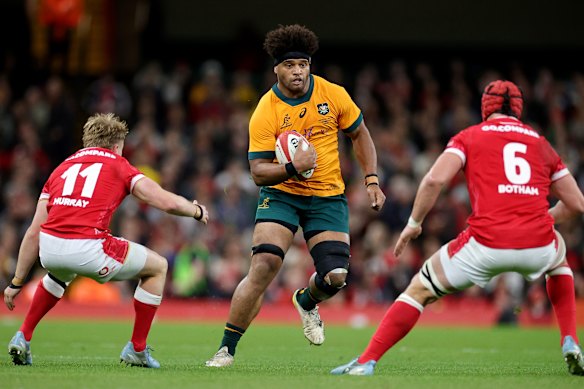 Rob Valetini on the charge for the Wallabies.