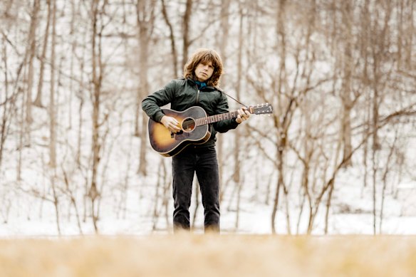 Jesse Welles spent seven years in Nashville but missed the wilds of Arkansas and moved home in 2021.